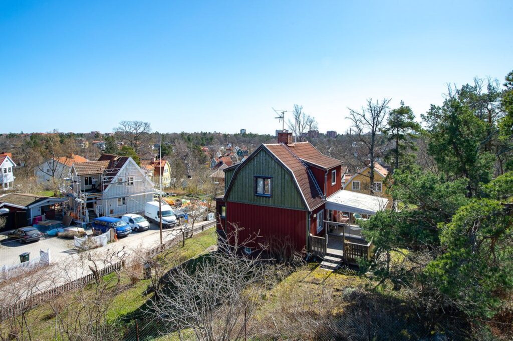 Byte av Ytterpanel Villa. Ingarö Baldernäs Värmdö